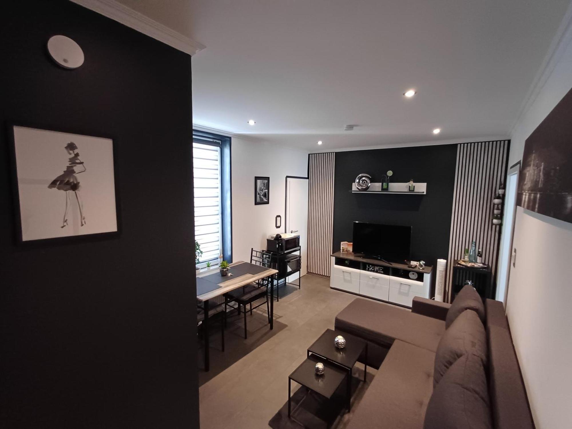 6 Apartment *